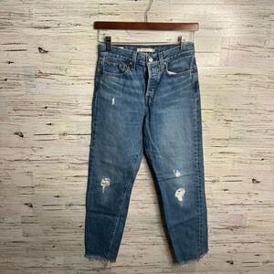 Levi’s wedgie size 25 blue  denim high rise jeans